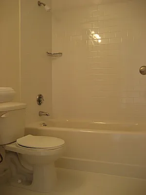 Rented by Realty Operations Group | media 4