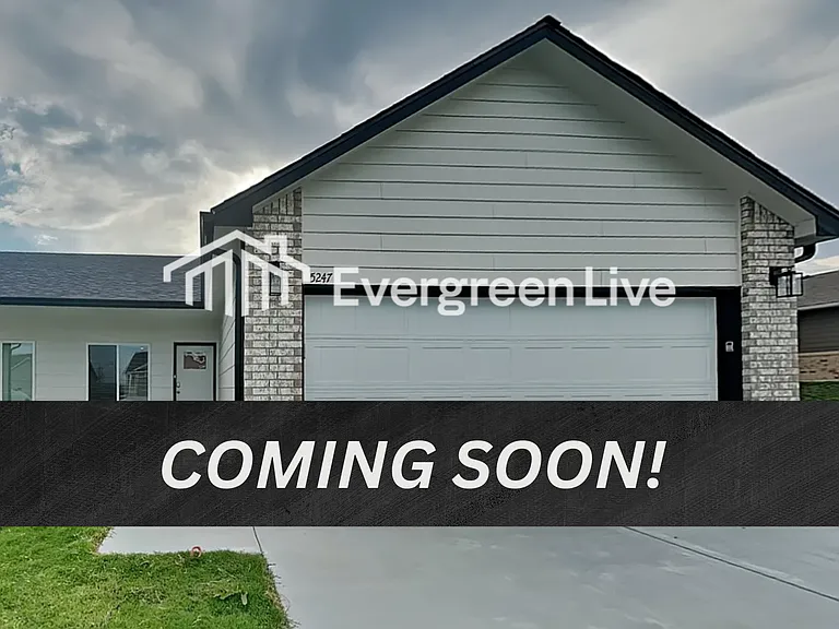 5247 N Cypress St — Photo 1
