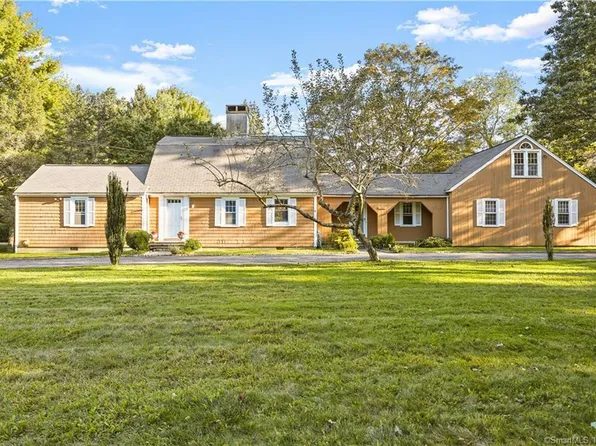 777 Cedar Road, Fairfield, CT 06890