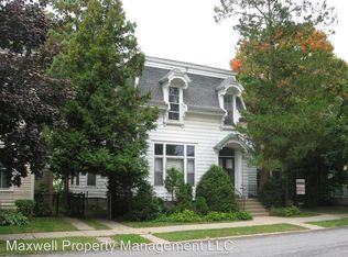 47 White St APT 5, Saratoga Springs, NY 12866