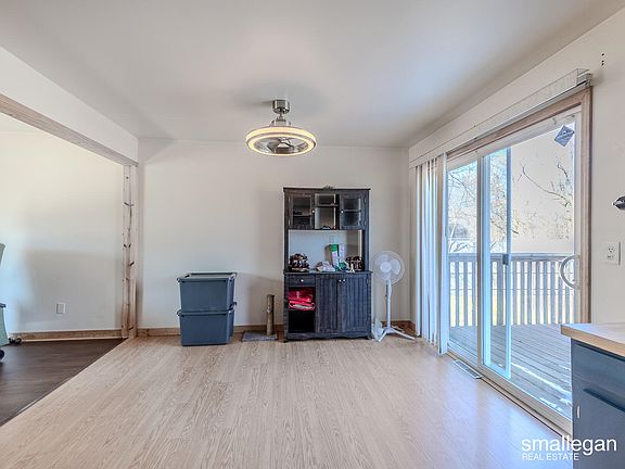 5th image of 1904 Oak Park Dr