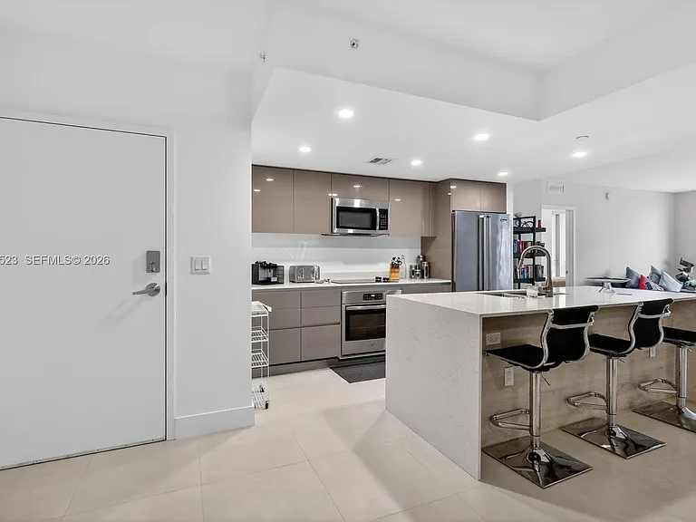 13800 Highland Dr #308 — Photo 3