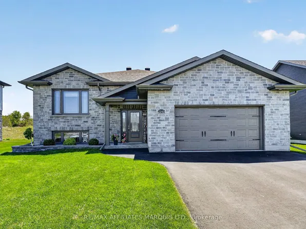 2140 Burke Ave E, Cornwall, ON K6H 0E2