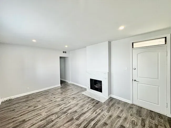 Oakhurst Apartments — Photo 29