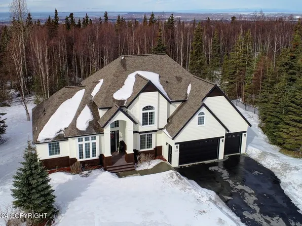 5031 Heritage Heights Dr, Anchorage, AK 99516
