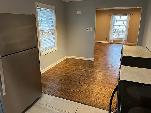 2 bed, 1820 sqft, $1,950 — Photo 3
