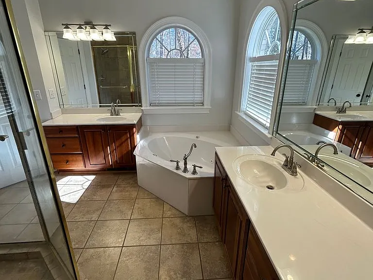 216 Rollingwood Cir NW — Photo 20