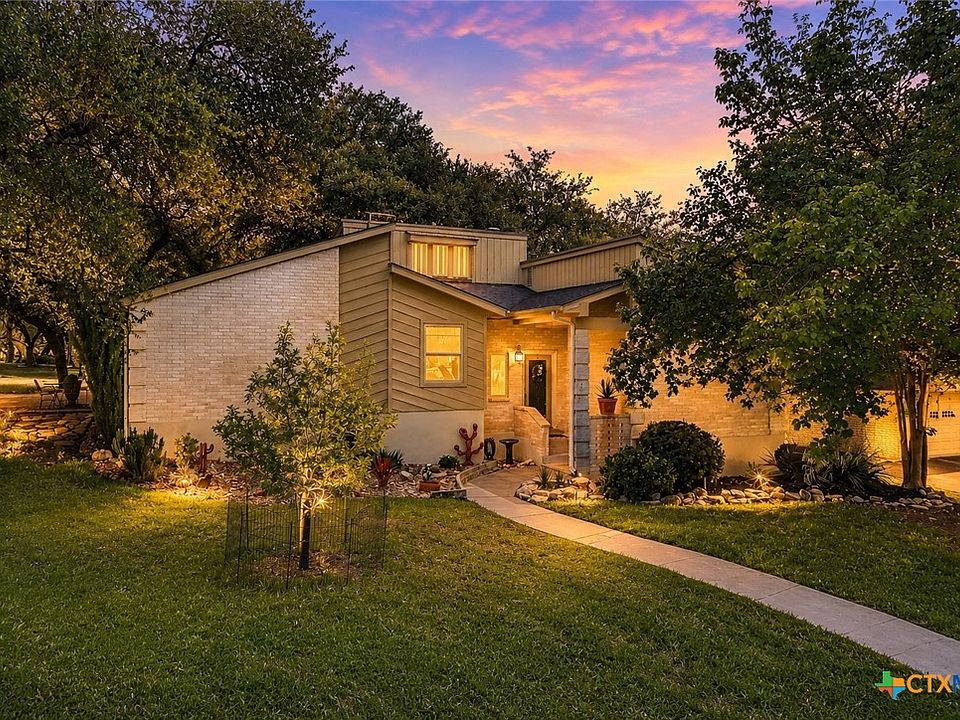 1st image of 714 Oakwood Blvd