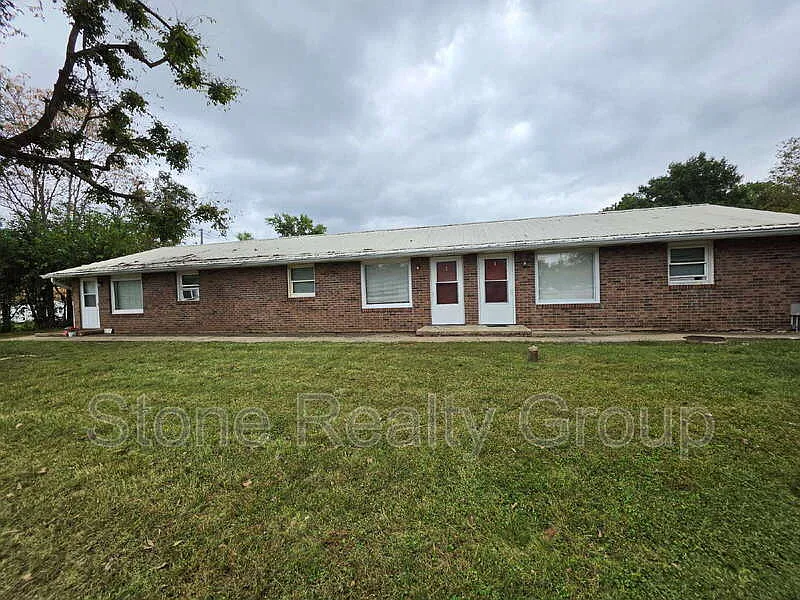 1 bed, 1.0 bath, $525 — Photo 1