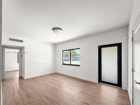 4th image of 55 NW 125th St