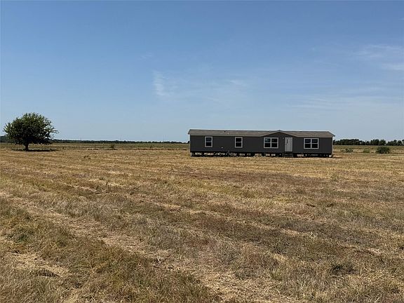 5th image of 1875 County Road 273