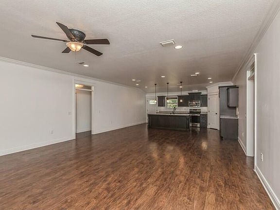5th image of 8253 Pamplona St