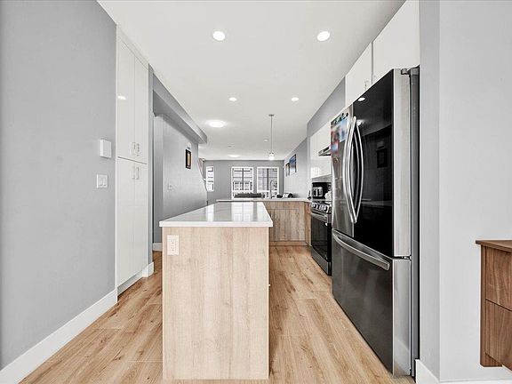 3rd image of 14555 68th Ave #86