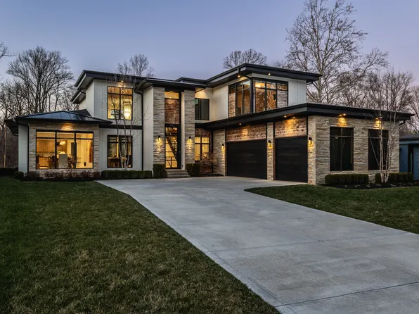 660 E 82nd St, Indianapolis, IN 46240