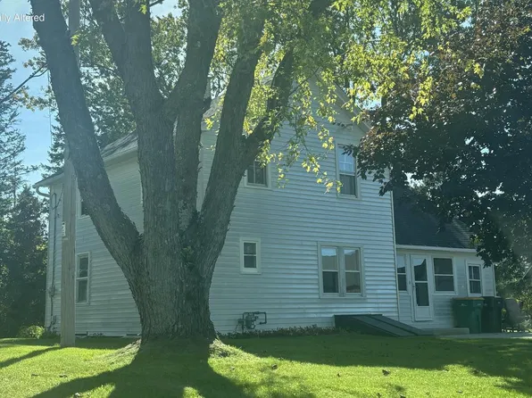1401 Granville ROAD, Cedarburg, WI 53012