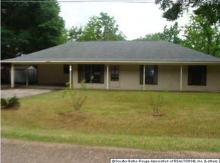 41161 Dean St, Gonzales, LA 70737