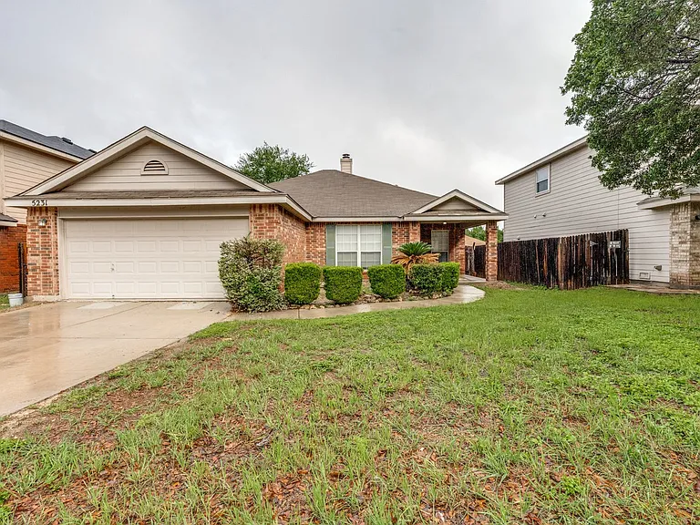 5231 Stormy Trl — Photo 1