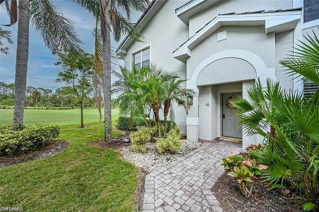 2 bed, 2.0 bath, 1700 sqft, $7,000 — Photo 1