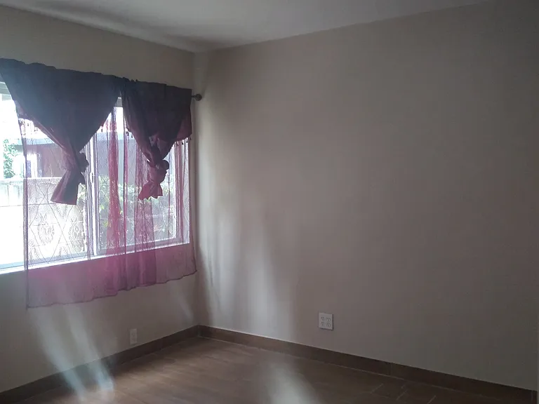 7250 Tujunga Ave — Photo 8