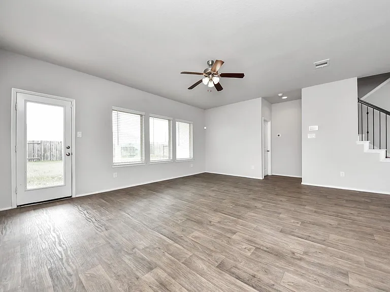 4406 Andorno Dr — Photo 11