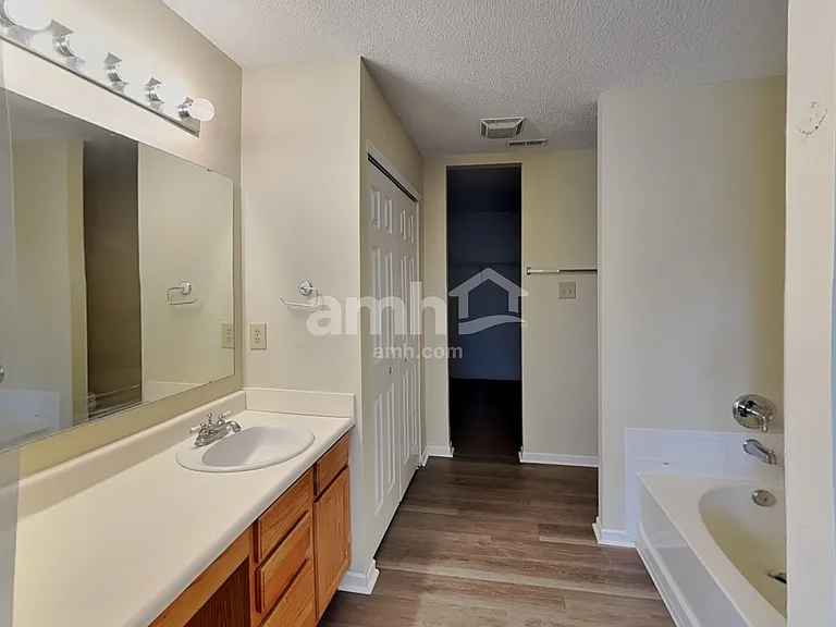 10398 Mohawk Trl — Photo 14
