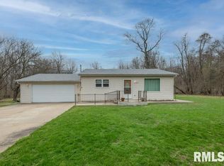 2132 N Aspen Rd, Peoria, IL 61604