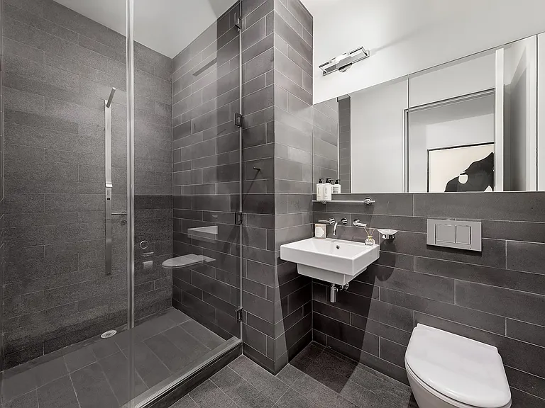 33 Vestry St #6 — Photo 10