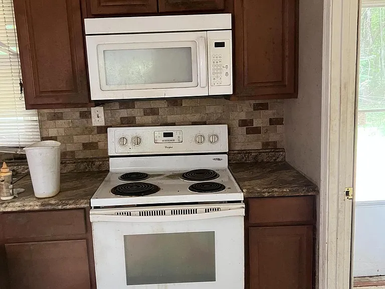 3813 Mount Pleasant Rd — Photo 12