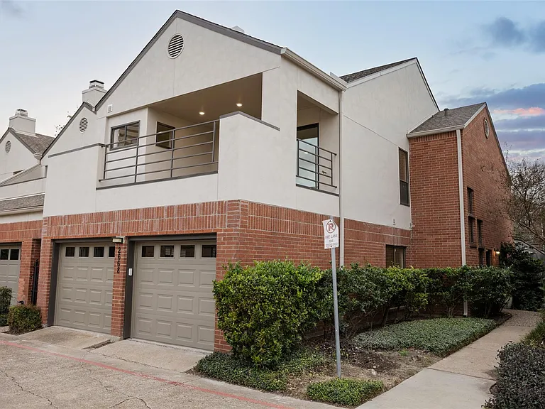 2668 Bering Dr #2668 — Photo 1