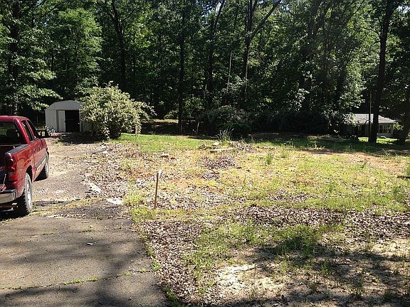 3rd image of 11 Sweetbrush Ave