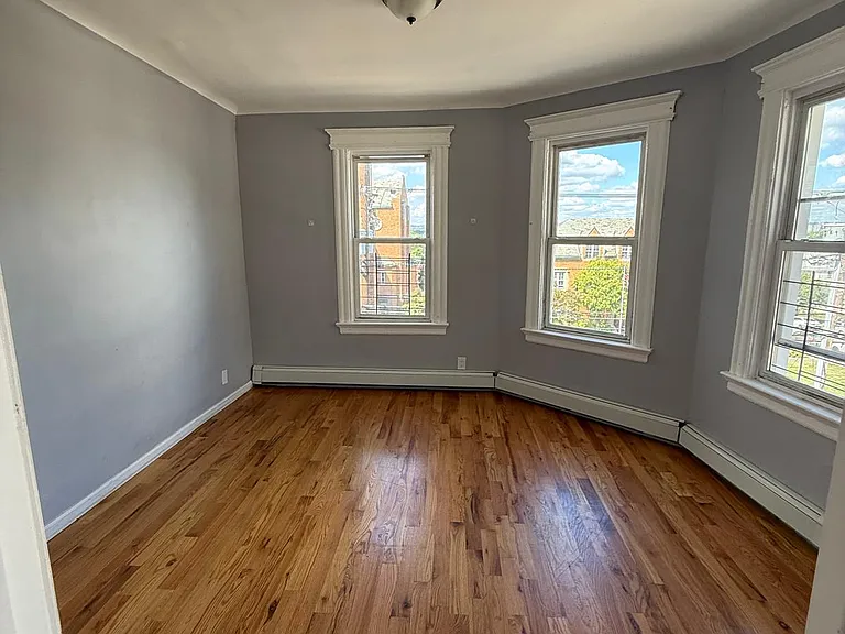 544 Grove St #6 — Photo 7