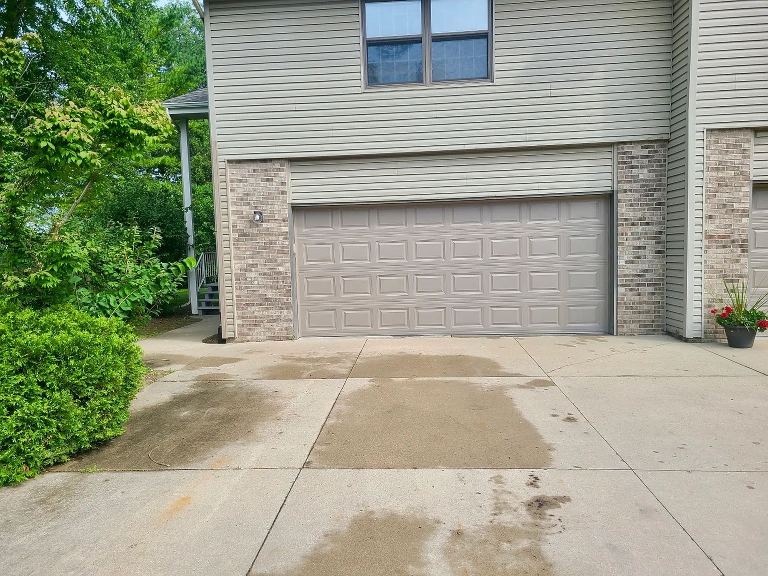 600 Lisbon Rd — Photo 3