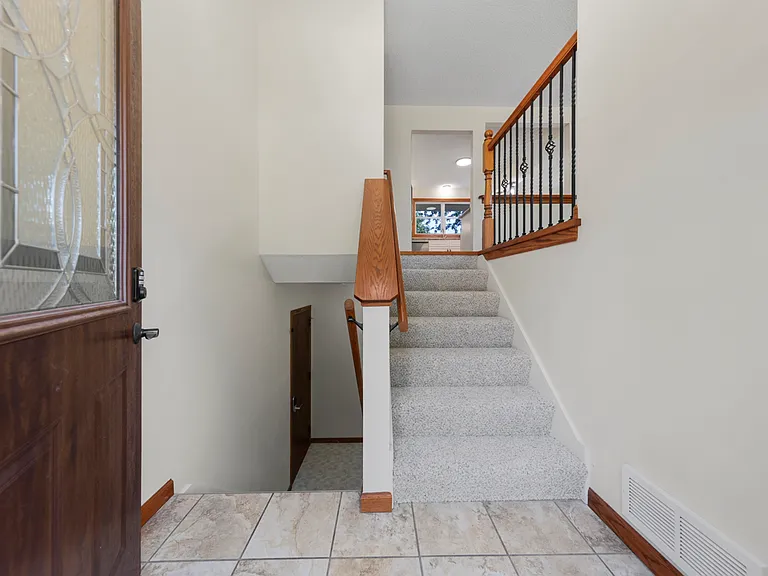 Foyer.