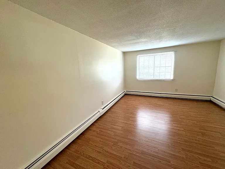 50L English Village Rd #201 — Photo 20