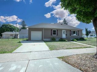 345 S Sidney St, Kimberly, WI 54136