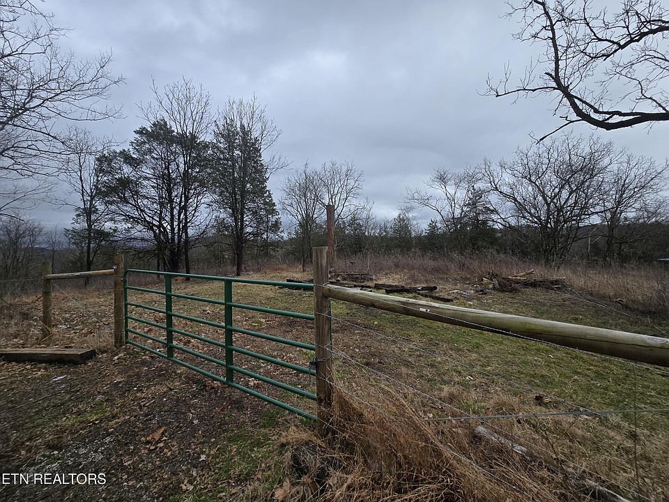 1st image of Doc Hurst Rd