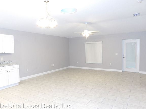 4th image of 697 Belltower Ave Unit A