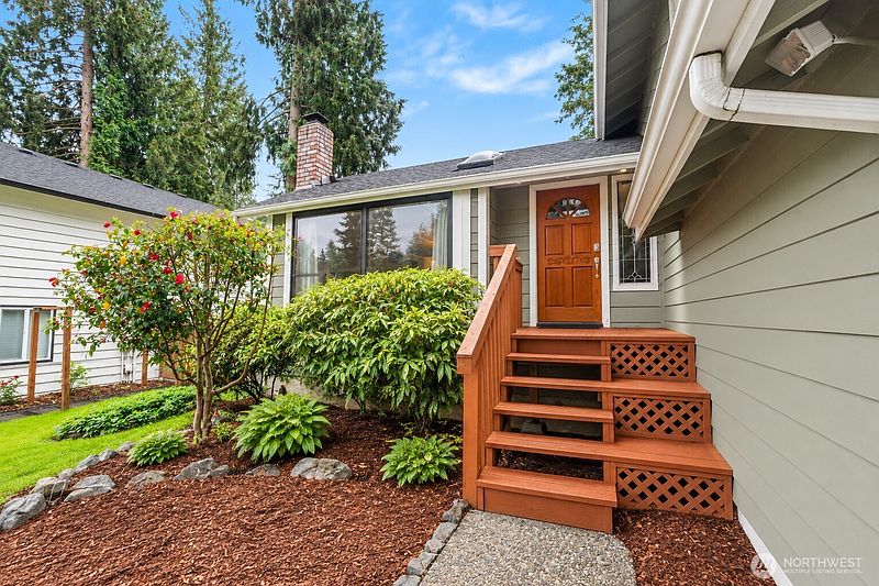 2nd image of 1910 173rd Street SE