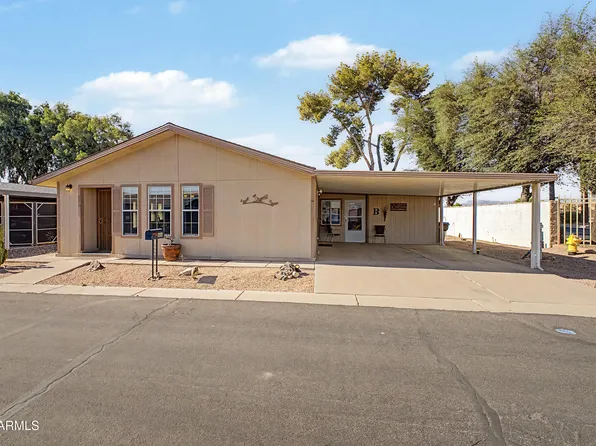 886 E Eagle Drive, San Tan Valley, AZ 85140