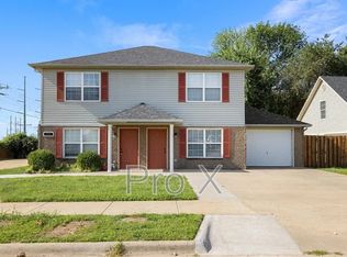 3301 SW Victoria Pl APT 2, Bentonville, AR 72712