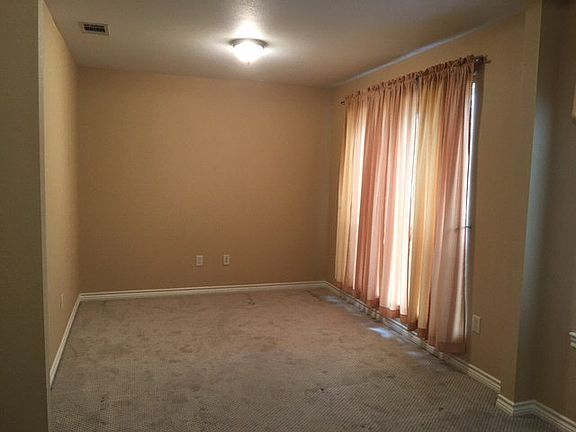3rd image of 217 Cedarwood Dr