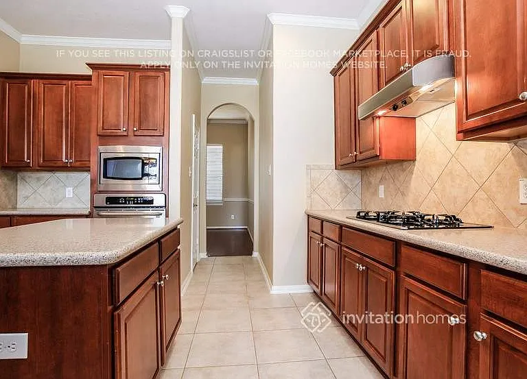 12111 Fall River Pass Ln — Photo 9