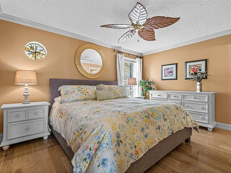 338 Waterside Dr — Photo 19