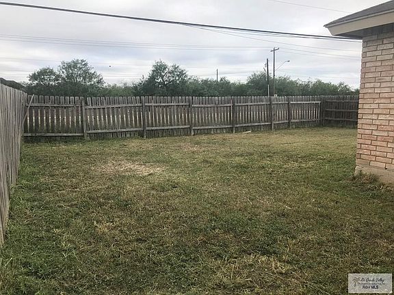 3rd image of 1048 Squaw Valley Dr