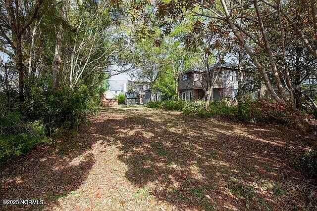 2nd image of 704 S Sixth Street