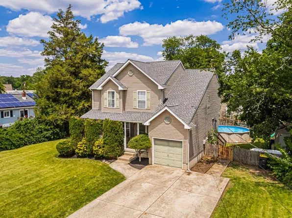 94 Warren Ave, West Berlin, NJ 08091