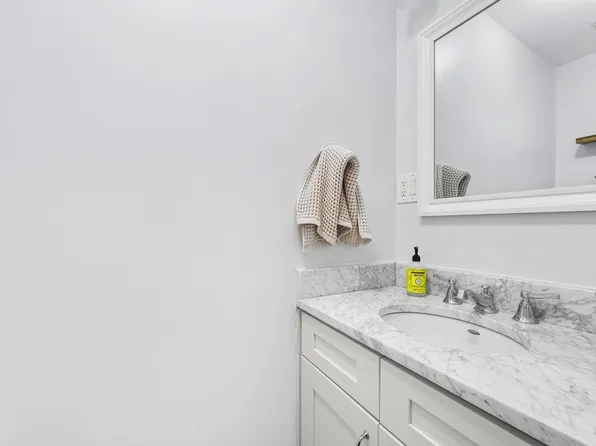 54 Magnolia Avenue image 6 of 17