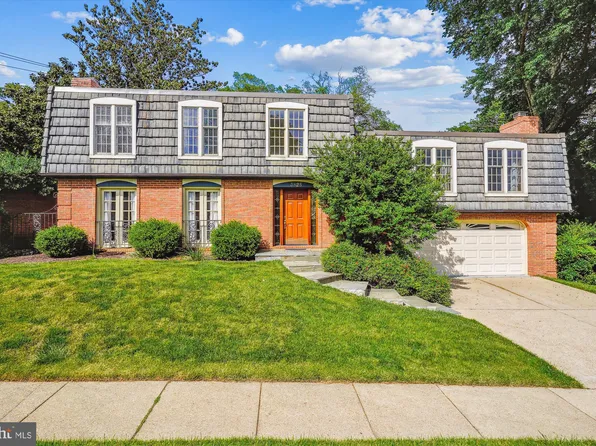 3825 N Wakefield St, Arlington, VA 22207