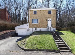 205 Macfarlane Dr, Pittsburgh, PA 15235