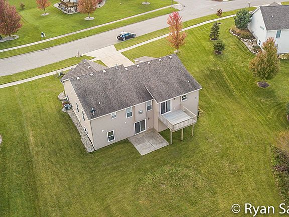 4th image of 2283 Mary Beth Ln